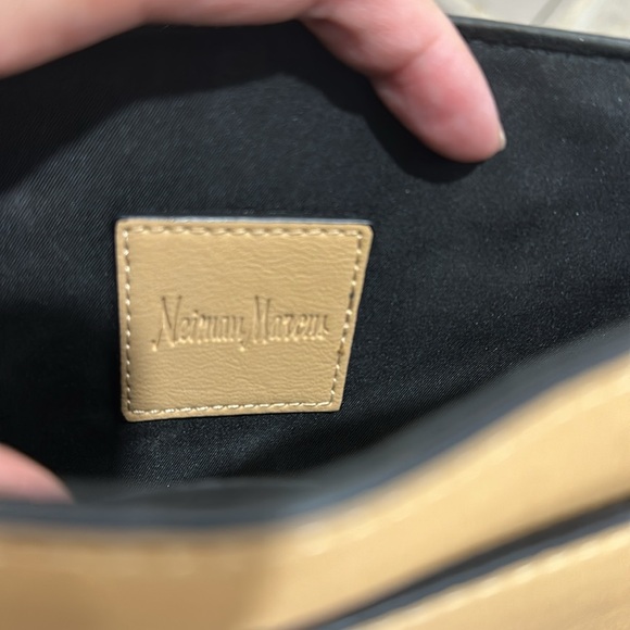 Neiman Marcus Crossbody Bag - Picture 2 of 5